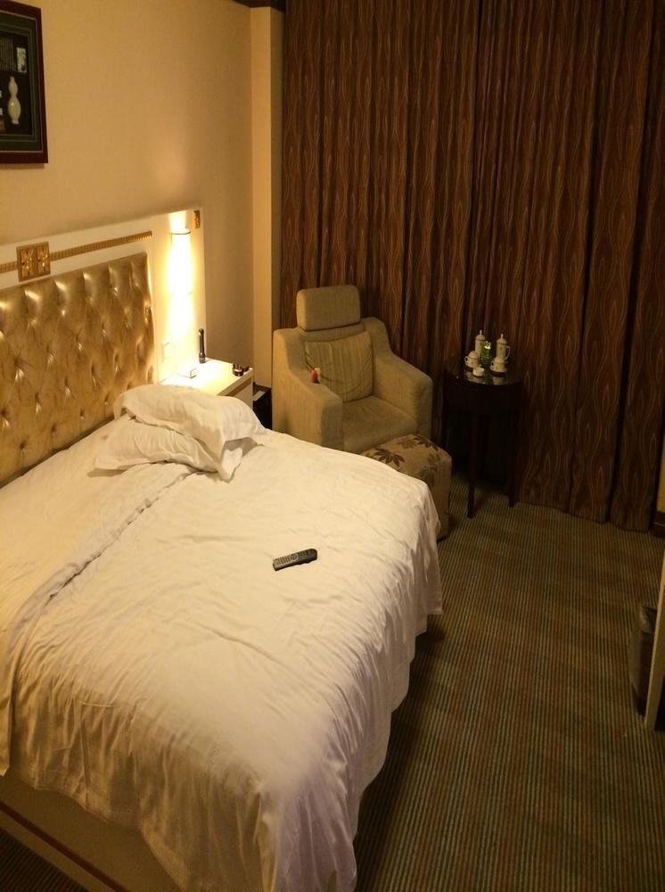 Yantai Asia Hotel Εξωτερικό φωτογραφία