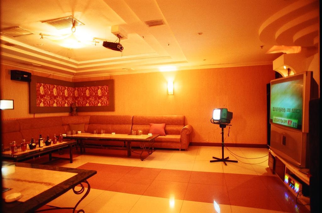 Yantai Asia Hotel Εξωτερικό φωτογραφία
